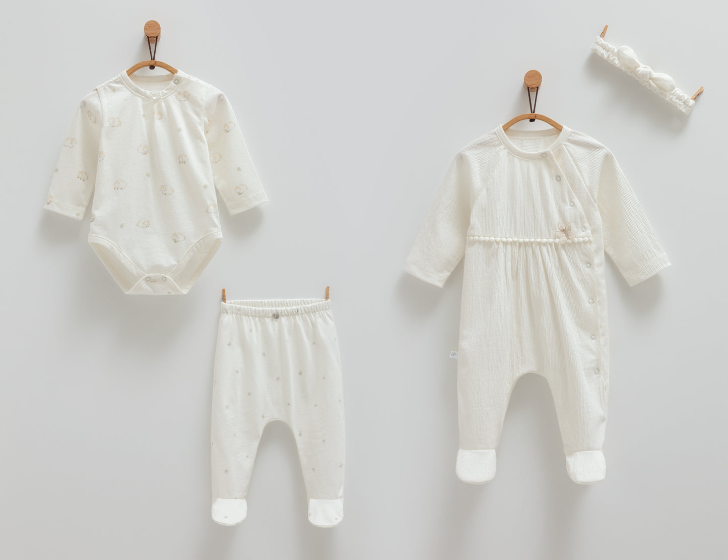 4-Piece Newborn & Infant Set for Girls