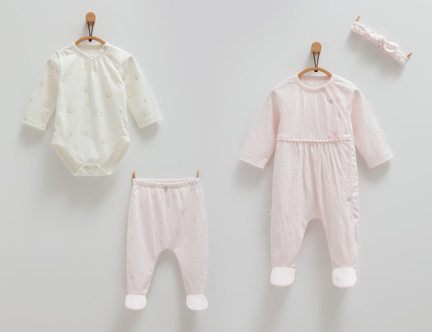 4-Piece Newborn & Infant Set for Girls