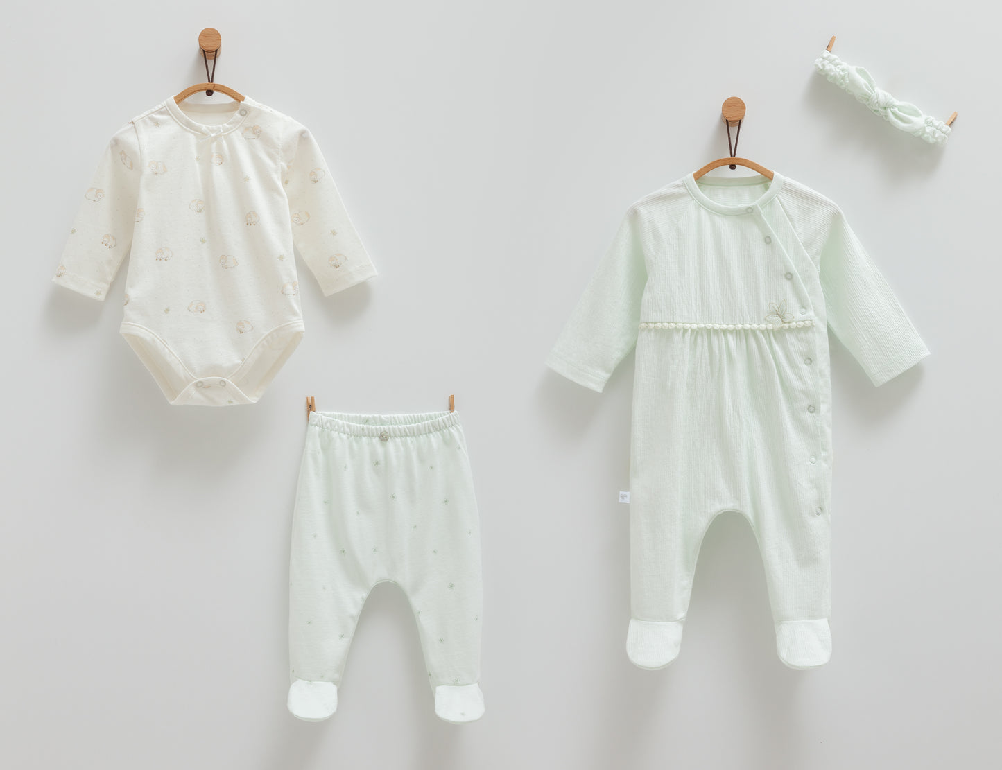 4-Piece Newborn & Infant Set for Girls