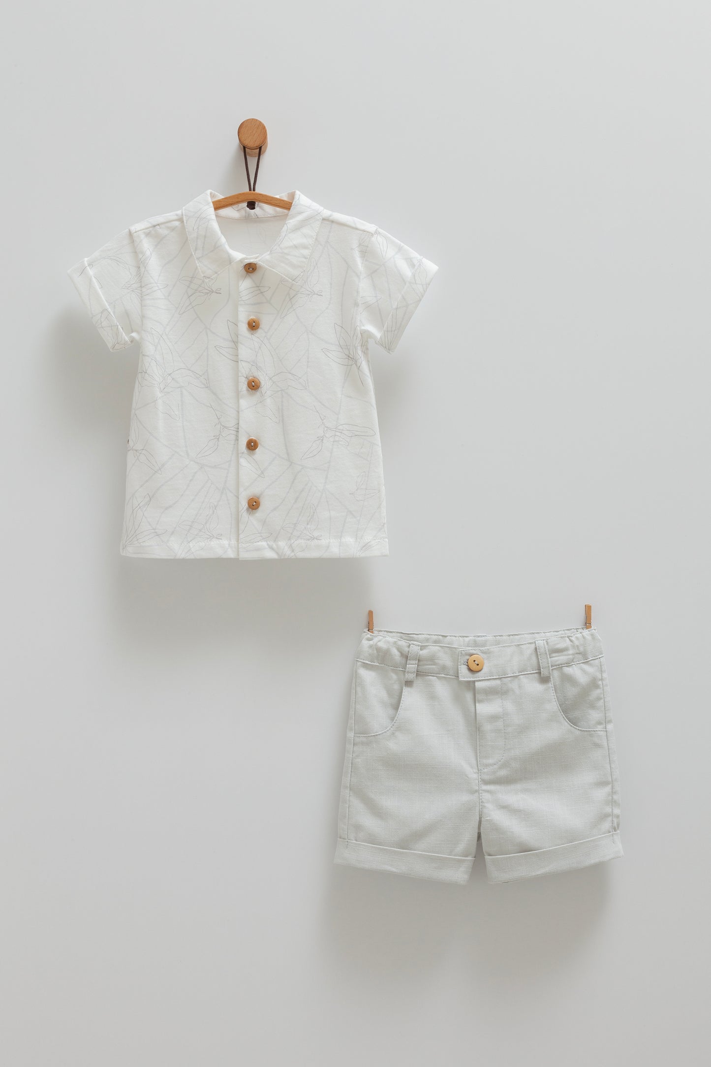 Infant Boys Button Down Shirt and Shorts Set – Summer Outfit 2 Piece